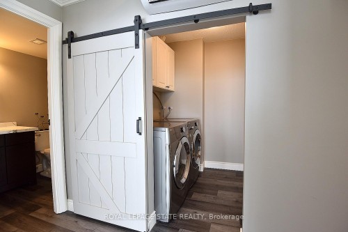 1707-75 Queen Street N, Hamilton, ON - Indoor Photo Showing Laundry Room
