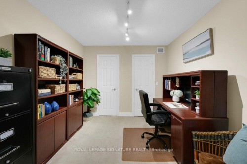 707-89 Skymark Drive, Toronto, ON - Indoor Photo Showing Office