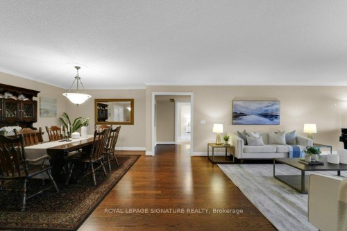 707-89 Skymark Drive, Toronto, ON - Indoor Photo Showing Living Room