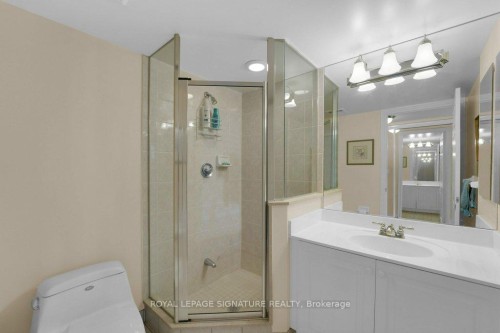 707-89 Skymark Drive, Toronto, ON - Indoor Photo Showing Bathroom