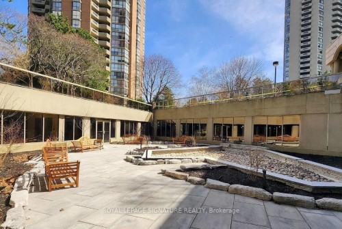 707-89 Skymark Drive, Toronto, ON - Outdoor