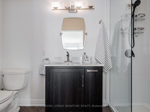 158 Bowie Avenue, Toronto, ON - Indoor Photo Showing Bathroom