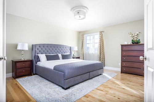 Chambre à coucher principale - 1017 Av. Marier, Vaudreuil-Dorion, QC - Indoor Photo Showing Bedroom