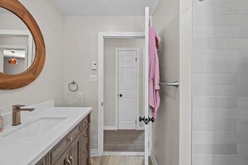 Salle de bains - 46 Rue Rachel, Saint-Colomban, QC - Indoor Photo Showing Bathroom