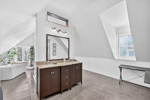 Salle de bains - 465 Rue Principale, Saint-Paul-De-L'Île-Aux-Noix, QC - Indoor