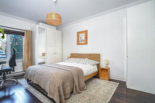 Chambre à coucher principale - 7595 Rue St-André, Montréal (Villeray/Saint-Michel/Parc-Extension), QC - Indoor Photo Showing Bedroom