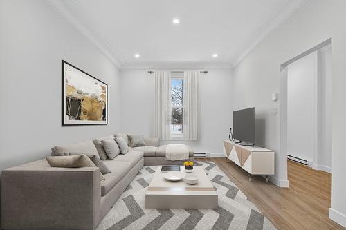 Salon - 1752  - 1754 Av. Victoria, Longueuil (Greenfield Park), QC - Indoor Photo Showing Living Room