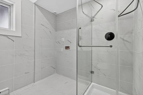 Salle de bains - 1752  - 1754 Av. Victoria, Longueuil (Greenfield Park), QC - Indoor Photo Showing Bathroom