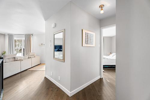 Corridor - 5431  - 5433 Rue Du Beau-Vallon, Val-Morin, QC - Indoor Photo Showing Other Room