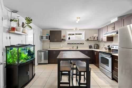 Salle à manger - 5431  - 5433 Rue Du Beau-Vallon, Val-Morin, QC - Indoor Photo Showing Kitchen