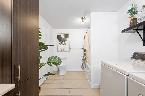 Salle de bains - 5431  - 5433 Rue Du Beau-Vallon, Val-Morin, QC - Indoor Photo Showing Laundry Room