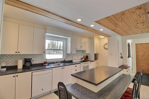 Cuisine - 3088 Ch. Plourde, Rouyn-Noranda, QC - Indoor Photo Showing Kitchen With Double Sink