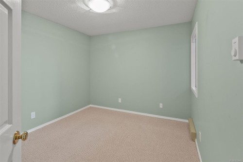 22-901 Kentwood Lane, Saanich, BC 