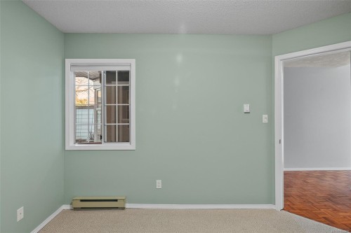 22-901 Kentwood Lane, Saanich, BC 