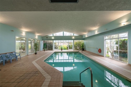 22-901 Kentwood Lane, Saanich, BC 