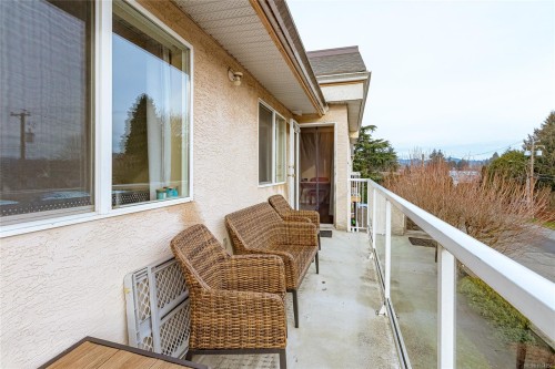 303-321 Mckinstry Rd, Duncan, BC - Outdoor With Exterior