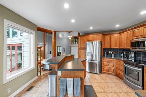 3380 Redden Rd, Nanoose Bay, BC 