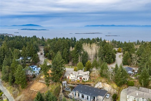 3380 Redden Rd, Nanoose Bay, BC 