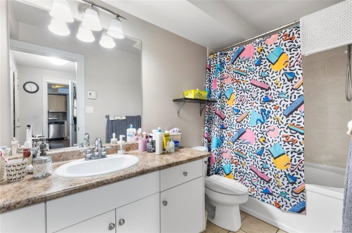 3927 Druce Lane, Saanich, BC 