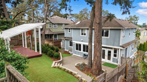 3927 Druce Lane, Saanich, BC 