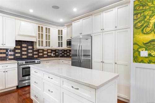 3927 Druce Lane, Saanich, BC 