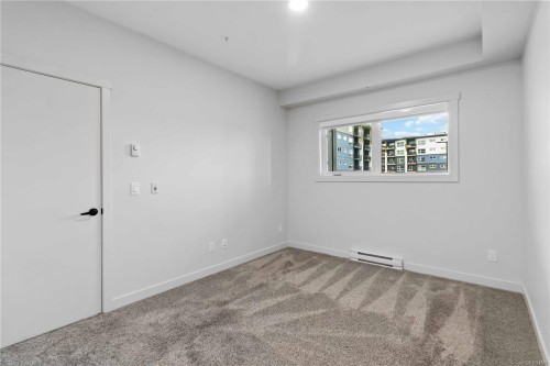 206-2469 Gateway Rd, Langford, BC - Indoor Photo Showing Other Room