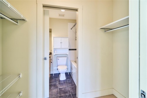 302-580 Stewart Ave, Nanaimo, BC - Indoor