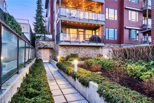 302-580 Stewart Ave, Nanaimo, BC - Outdoor