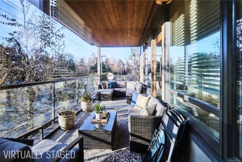 302-580 Stewart Ave, Nanaimo, BC - Outdoor With Exterior