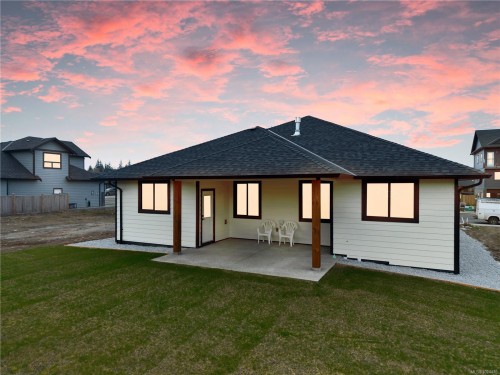 713 Beaver Creek Blvd, Campbell River, BC 