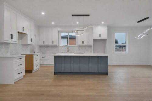 713 Beaver Creek Blvd, Campbell River, BC 