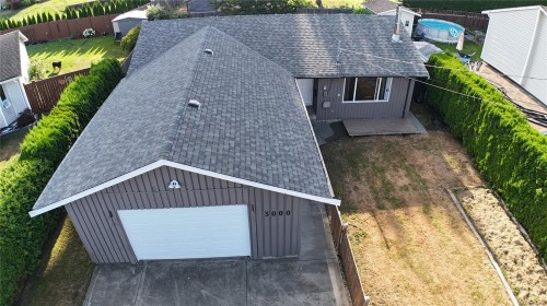 3000 Country Close, Campbell River, BC 