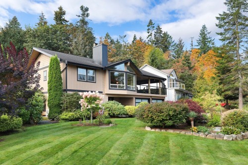 204 Spindrift Rd, Courtenay, BC 