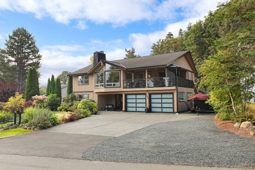204 Spindrift Rd, Courtenay, BC 