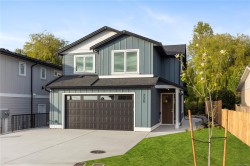 220 Kamloops Ave  Saanich, BC V8Z 1W5