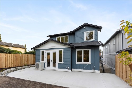 220 Kamloops Ave, Saanich, BC 