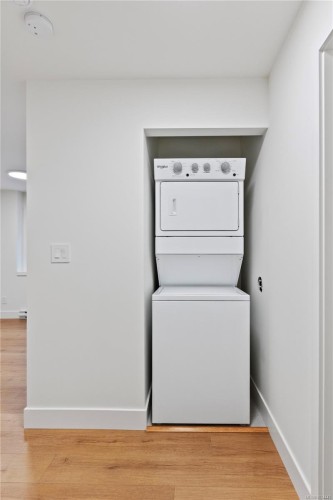 220 Kamloops Ave, Saanich, BC 