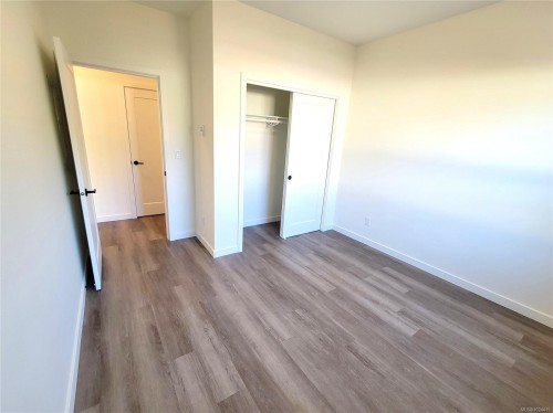 B503-1102 Esquimalt Rd, Esquimalt, BC - Indoor Photo Showing Other Room