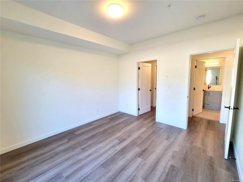B503-1102 Esquimalt Rd, Esquimalt, BC - Indoor Photo Showing Other Room