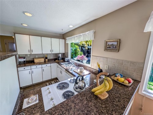 474 Eaglecrest Dr, Qualicum Beach, BC 