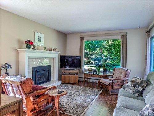 474 Eaglecrest Dr, Qualicum Beach, BC 