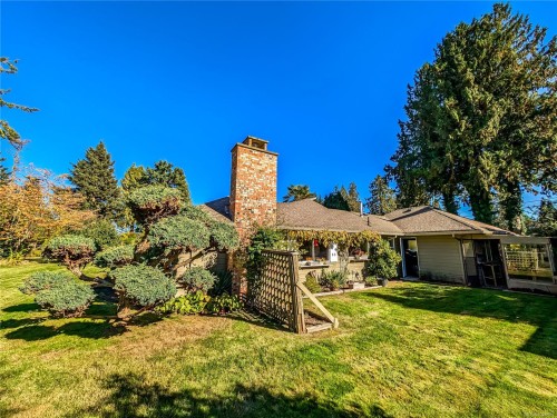 474 Eaglecrest Dr, Qualicum Beach, BC 