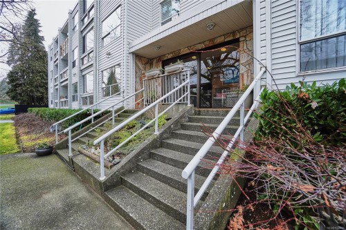 105-100 Dawes St, Nanaimo, BC - Outdoor