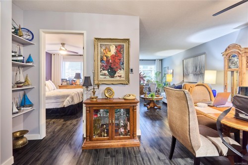 105-100 Dawes St, Nanaimo, BC - Indoor