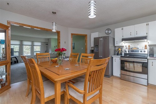 1135 Mcdonald Cres, Nanaimo, BC 