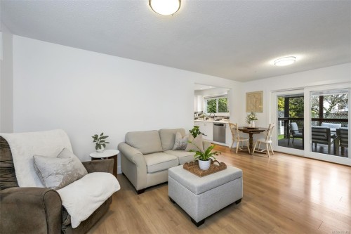 10369 Bowerbank Rd, Sidney, BC 