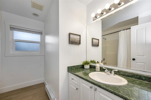 10369 Bowerbank Rd, Sidney, BC 