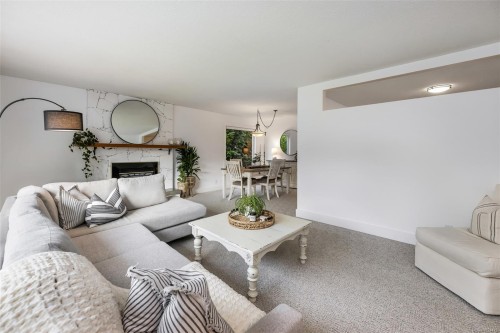 10369 Bowerbank Rd, Sidney, BC 