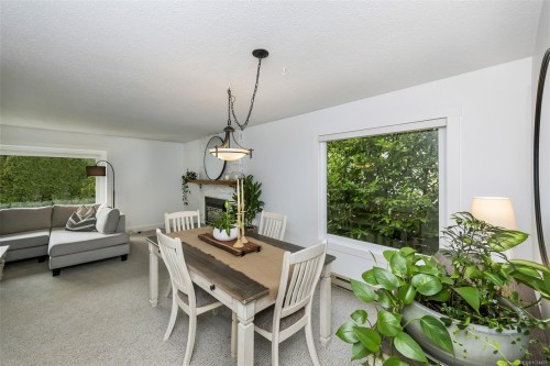 10369 Bowerbank Rd, Sidney, BC 