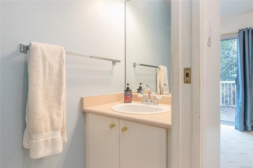 1-1140 Trans Canada Hwy, Ladysmith, BC 